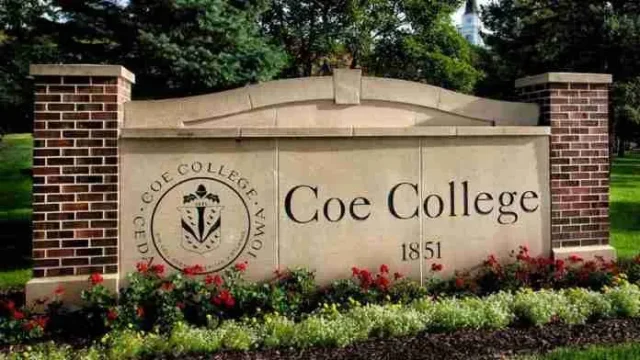 FULLY FUNDED TO USA : Coe College Global Leadership Scholarship 2024